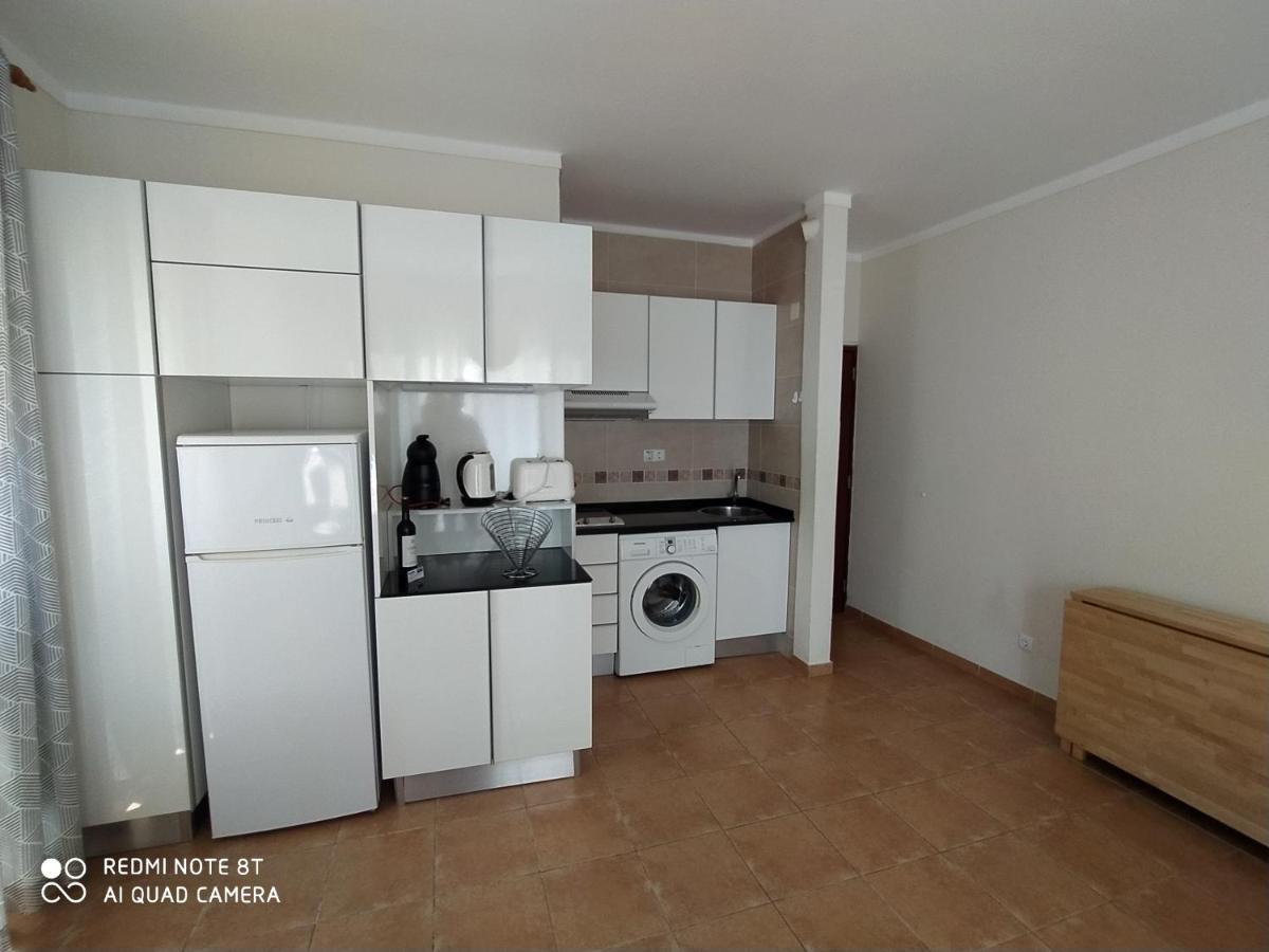 Sea View Apartment Portimao Exterior photo
