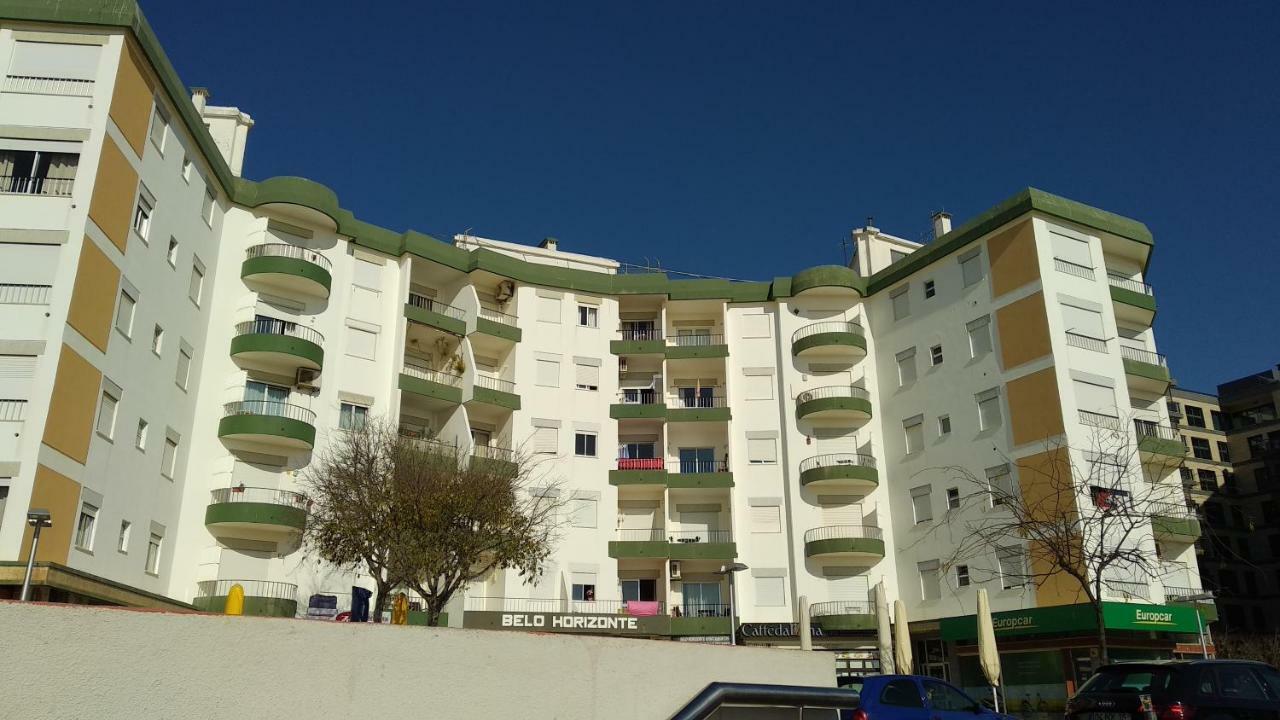 Sea View Apartment Portimao Exterior photo
